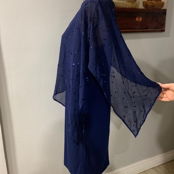 beautiful dress🦋 - Picture 3 of 6